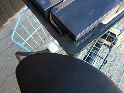 Batteriekoffer Detail
Batteriekoffer Marke Eigenbau
Anschlußleitung
