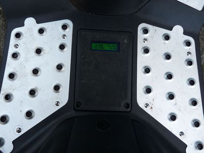 watts-up ist down
Meßgerät im Fußraum verbaut - extrem kurze Leitungswege.
