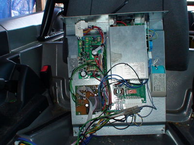 HF-Lader
HF-Lader mit Plattinen unter dem Sitz
