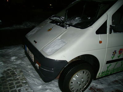 Kewet im Schnee2
Keywords: Kewet, Winter, Schnee