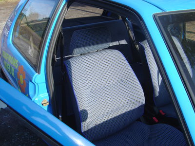 Umbau 2 > 4 Sitzer 12)
und so siehts fertig aus...
