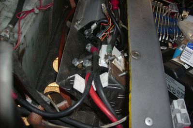 KD72401 (2)
geöffneter Kasten mit Blick auf  Wendeschütz
Keywords: Kelly  Controller Kontroller Umbau