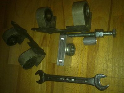 8000km Wartung - Silentblöcke
http://26373.foren.mysnip.de/read.php?363,354979,354979#msg-354979
