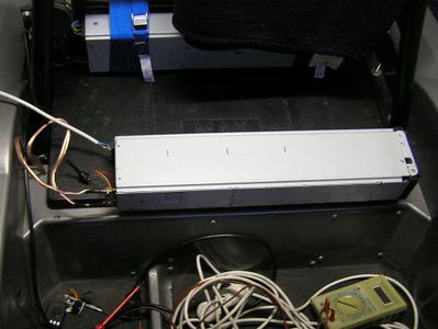 Neue HP-Laderplatine (Prototype)
Zum test an meinem El angeschlossen, im Hintergrund der Lader von Sven.
