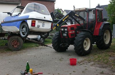 dieselbetriebene El-Hebebühne
zugegebenermaßen ein bisschen übermotorisiert...
