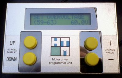 Einzustellende Überspannung
Erstaunlicherweise fährt der E-Max noch locker mit über 60V - obwohl ich diesen Wert gespeichert habe !
