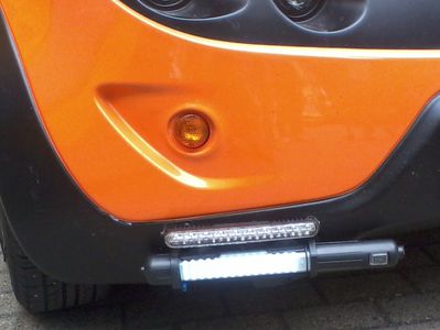 Selbst wenn alle Bordakkus dahin sind - das manuelle Tagfahrlicht tuts noch...
