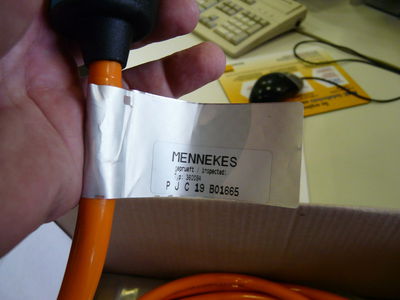 "Original" Adapterkabel Mennekes beim ADAC Freiburg
Typbezeichnung des Aufklebers
